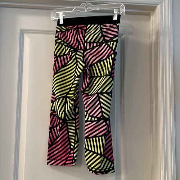 Nike cropped leggings - Picture 2 of 2